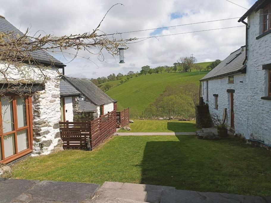 Rhyd Y Geifr, Cosy Barn Conversion In Maerdy Корвэн Экстерьер фото